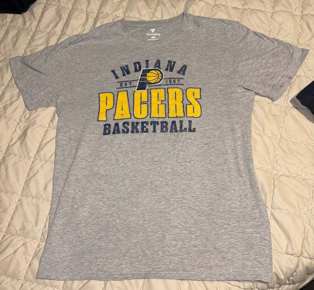Fanatics Indiana Pacers Basketball Graphic T-Shirt - Heather Gray Large